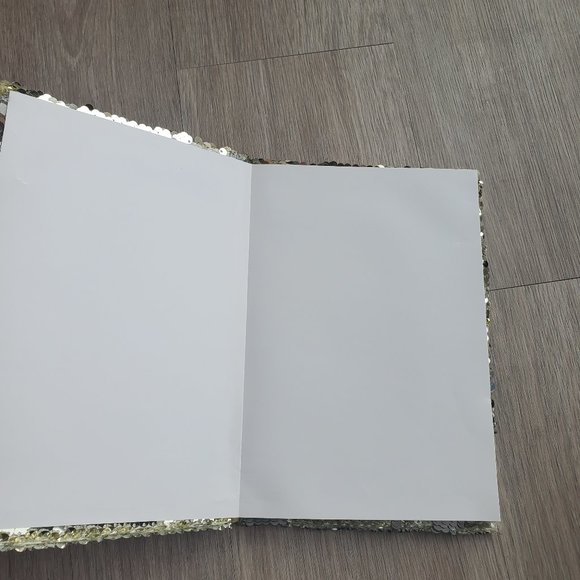 Gold to Silver Sequin color change notebook 80 sheets - Picture 5 of 6